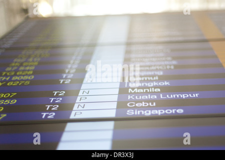 Flughafen Ankunft im Flughafen-terminal Board. Reisekonzept. Stockfoto