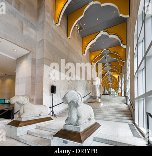 Treppe am Eingang, das Seattle Art Museum, Seattle, Washington, USA Stockfoto