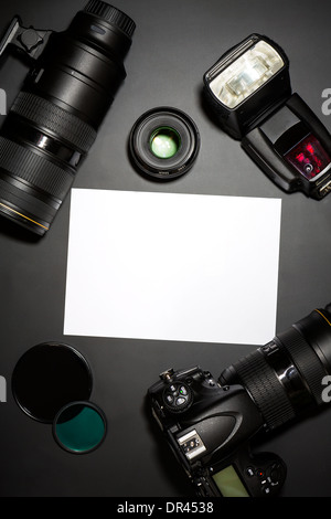 Fotografie-Konzept mit Dslr Kamera Linse und Exemplar Stockfoto