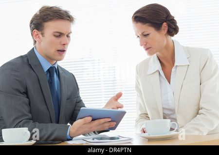 Elegant gekleidet paar in einem Business-meeting Stockfoto