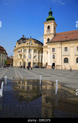 Piata Mare, großen Marktplatz, Rathaus und Kirche, Sibiu (Hermannstadt), Siebenbürgen, Rumänien, Europa Stockfoto