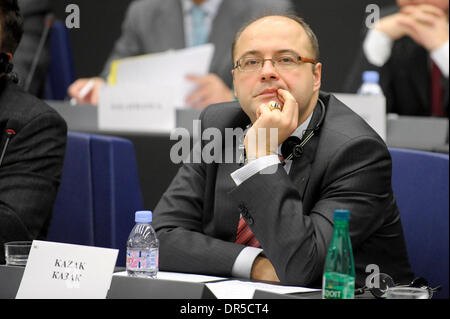 13. Januar 2009 - Straßburg, Frankreich - bulgarische stellvertretende METIN KAZAK während der Sitzung des Ausschusses für auswärtige Angelegenheiten am Gas-Krise im Europäischen Parlament (EP). (Kredit-Bild: © Wiktor Dabkowski/ZUMA Press) Stockfoto