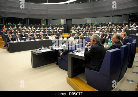 13. Januar 2009 - Straßburg, Frankreich - Übersicht von einer Sitzung des Ausschusses für auswärtige Angelegenheiten für Gas-Krise im Europäischen Parlament (EP). (Kredit-Bild: © Wiktor Dabkowski/ZUMA Press) Stockfoto