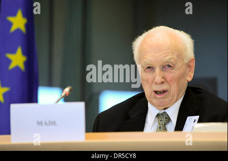 29. Januar 2009 - Brüssel, Belgien - ehemaliger Präsident von Ungarn FERENC MADL während eines Treffens der Hommage an Juzsef Antal, die erste demokratisch gewählt Premierminister von Ungarn, im Europäischen Parlament in Brüssel.  (Kredit-Bild: © Wiktor Dabkowski/ZUMA Press) Stockfoto