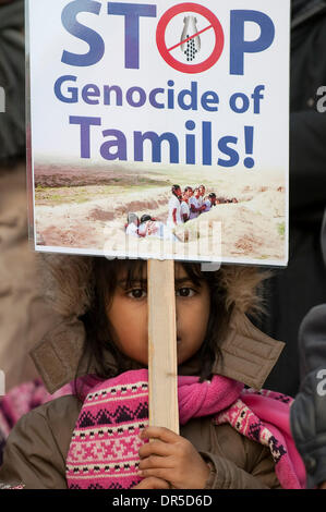 6. Februar 2009 am Hauptsitz in Brüssel, Belgien - Brüssel, Belgien - Demonstration über die Notlage der Tamilen in Sri Lanka vor EU. Sri Lankas Vierteljahrhundert Krieg Rast ein Ende wie das Militär auf dem letzten Stück Land die separatistischen schließt Tamil Tigers zu kontrollieren. US-Außenministerin Hillary Clinton und ihrem britischen Amtskollegen, Außenminister David Miliband, ich Stockfoto