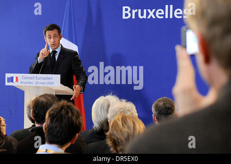 20. März 2009 - Brüssel, Belgien - der französische Präsident NICOLAS SARKOZY gibt eine Pressekonferenz am Ende des Gipfels Europäische Staatschefs am Sitz Europäischen Union. (Kredit-Bild: © Wiktor Dabkowski/ZUMA Press) Stockfoto