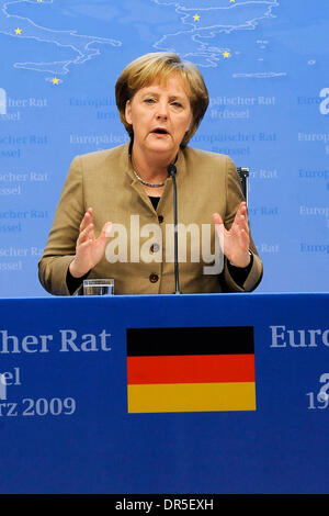 20. März 2009 - Brüssel, Belgien - Bundeskanzlerin ANGELA MERKEL gibt eine Pressekonferenz am Ende des europäischen Staats-Gipfels am Sitz Europäischen Union. (Kredit-Bild: © Wiktor Dabkowski/ZUMA Press) Stockfoto