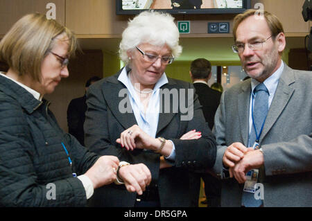 28. November 2008 Hauptsitz - Brüssel, Belgien - EU-Kommissar für Landwirtschaft und Rural Development MARIANN FISCHER BOEL (C) in der Fischerei und Landwirtschaftsrat beim Europäischen Rat in Brüssel. (Kredit-Bild: © Wiktor Dabkowski/ZUMA Press) Stockfoto