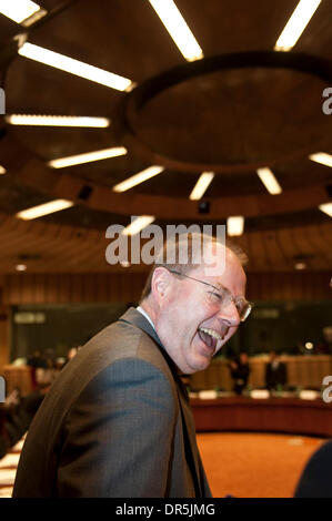 19. Januar 2009 - Brüssel, Belgien - Deutschlands Finanzminister PEER STEINBRÜCK zum Jahresbeginn eine Eurozone Finance Minister in Brüssel (Credit-Bild: © Wiktor Dabkowski/ZUMA drücken) Stockfoto