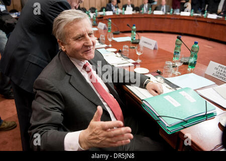 19. Januar 2009 - Brüssel, Belgien - Präsident der Europäischen Zentralbank JEAN-CLAUDE TRICHET zum Jahresbeginn eine Eurozone Finance Minister in Brüssel. (Kredit-Bild: © Wiktor Dabkowski/ZUMA Press) Stockfoto