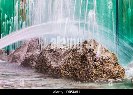 Nahaufnahme Detail auf den modernen Brunnen auf der Breslauer Altstadt Marktplatz oder Rynek. Stockfoto