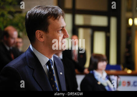 19. März 2009 - polnische Brüssel, Belgien - Außenminister RADOSLAW SIKORSKI vor dem Gipfeltreffen der Europäischen Union. (Kredit-Bild: © Wiktor Dabkowski/ZUMA Press) Stockfoto