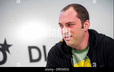 München, Deutschland. 20. Januar 2014. Jan Koum, Gründer der Messaging-Dienst WhatsApp, spricht bei der Digital Life Design Conference in München, 20. Januar 2014. Foto: Marc Müller/Dpa/Alamy Live News Stockfoto