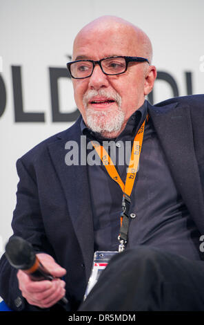 München, Deutschland. 20. Januar 2014. Brasilianische Schriftsteller Paulo Coelho spricht während der Digital Life Design-Konferenz in München, Deutschland, 20. Januar 2014. Foto: Marc Müller/Dpa/Alamy Live News Stockfoto