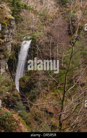 Auslauf-Kraft-Wasserfall im englischen Lake District National Park, North West England Stockfoto