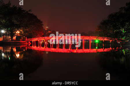 Hanoi Huc Brücke Stockfoto