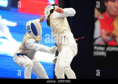 Paris, Frankreich. 18. Januar 2014. Internationalen Fechten Champioinships für Männer. Enzo Lefort (Fra) versus Gerek Meinhardt (Usa) Halbfinale Credit: Action Plus Sport/Alamy Live News Stockfoto