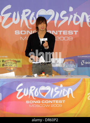29. April 2009 findet den Wettbewerb - Moskau, Russland - The Olympyisky Sport Complex statt. Bild: Eurovision 2008 Gewinner DIMA BILAN aus Russland, 16. März 2009. (Kredit-Bild: © PhotoXpress/ZUMA Press) Stockfoto