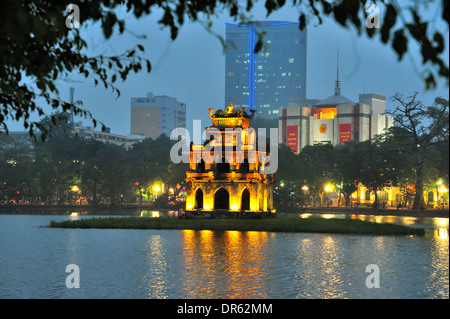 Turtle Tower am Hoan-Kiem-See Stockfoto