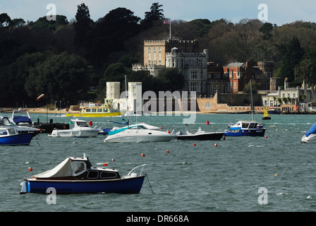 Ein Blick auf Brownsea Island in Poole Harbour Dorset UK Stockfoto