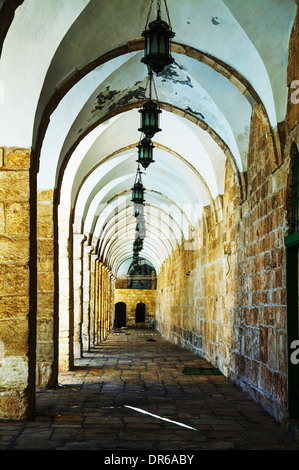 Bögen für einen Durchgang auf dem Tempelberg in Jerusalem, Israel Stockfoto