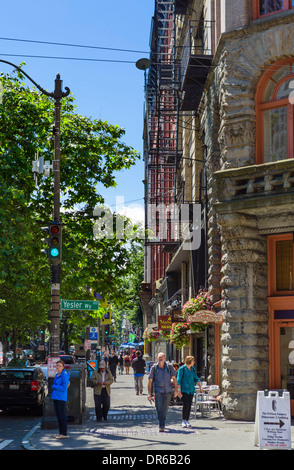 Zeigen Sie auf der 1. Avenue im Stadtteil Pioneer Square der Innenstadt von Seattle, Washington, USA an Stockfoto