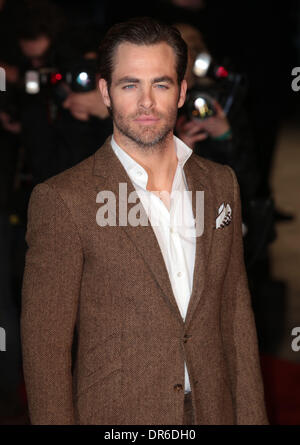 London, UK, 20. Januar 2014 Chris Pine kommt an die Europäische Premiere von Jack Ryan: Schatten zu rekrutieren, Vue Kino, Leicester Square, London Foto: MRP/Alamy Live News Stockfoto