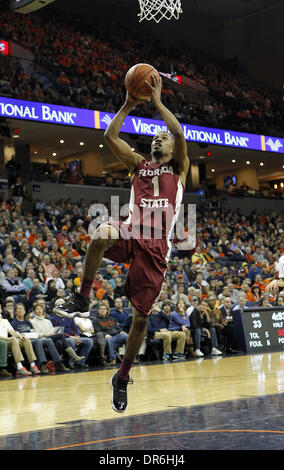 Charlottesville, Virginia, USA. 18. Januar 2014. Florida State Guard Devon Bookert (1) schießt einen Korb während eine NCAA Basketball-Spiel Samstag, 18. Januar 2014 in Charlottesville, VA. Virginia besiegte Florida State 78-66. © Andrew Shurtleff/ZUMAPRESS.com/Alamy Live-Nachrichten Stockfoto