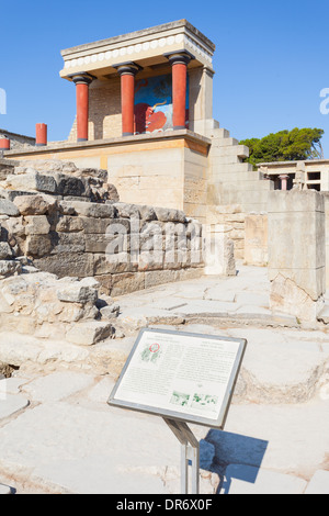 Info-Tafel in den Nordeingang des alten Palast von Knossos, Kreta, Griechenland Stockfoto