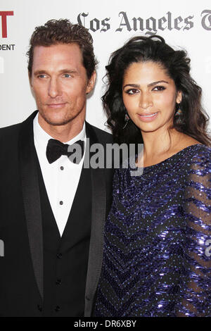 Datei-Foto *** * MATTHEW MCCONAUGHEY zu werden A DAD für THE THIRD TIME MATTHEW MCCONAUGHEY bereitet ein weiteres Baby herzlich willkommen in seiner Brut - seine neue Frau CAMILA ALVES dritten Kind des Paares erwartet.   Magic Mike Brocken und die brasilianische Schönheit ging den Gang entlang zusammen letzten Monat (Jun12), und es entstanden nun die errötende Braut hatte einen kleinen Babybauch unter er versteckt Stockfoto