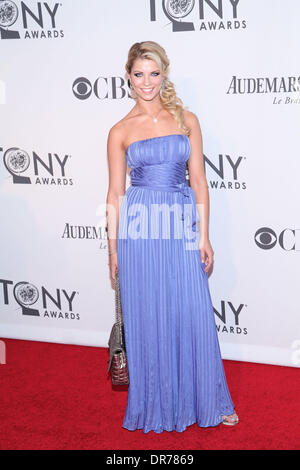 Gast der 66. Annual Tony Awards, statt im Beacon Theatre - Ankunft New York City, USA - 10.06.12 Stockfoto