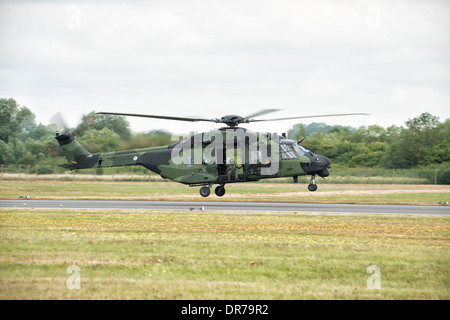 Finnische Luftwaffe NH90 von NH INdustries zeigt an RAF Fairford während 2013 Royal International Air Tattoo Stockfoto