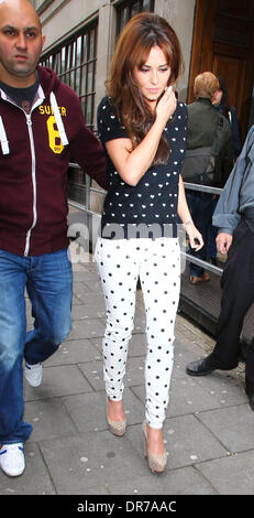 Cheryl Cole verlassen die BBC Radio 1 Studios London, England - 12.06.12 Stockfoto