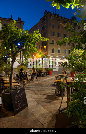 Café im Freien, Marseille, Frankreich Stockfoto