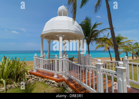 Pavillon am Meer, Pavillon am Strand Stockfoto