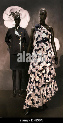 Abendkleid 1987 Carl Lagerfeld für Chanel Coco Chanel 1883 – 1971 französischer Modeschöpfer Stockfoto