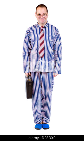 Mann im Pyjama stehen stramm Stockfoto