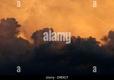 Thunderhead Wolke am Sonnenuntergang über Stanley Becken Idaho Stockfoto