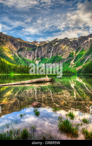 Malerische Aussicht auf die Berge, Avalanche Lake, Glacier Nationalpark Montana USA Stockfoto