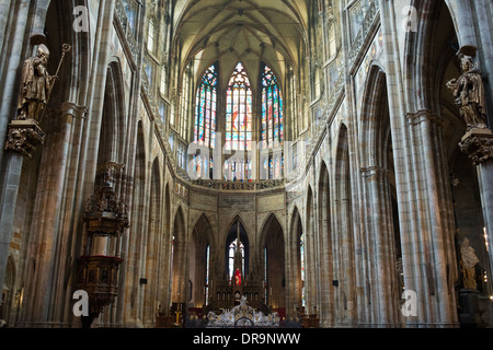 St. Vitus Cathedral (Chrám Svatého Víta Svatého Katedrála Víta oder Tschechisch) ist ein Tempel geweiht zum katholischen Gottesdienst befindet sich Stockfoto