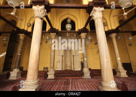 Mosque-Gray Aqmar Moschee - Al-Jam'e Al-ِAqmar (innen) Stockfoto