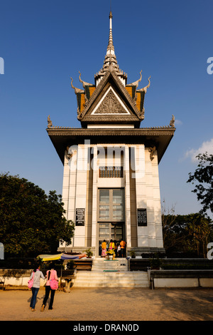 Memorial Stupa The Killing Fields in Choeung Ek, Phnom Penh, Kambodscha. Stockfoto