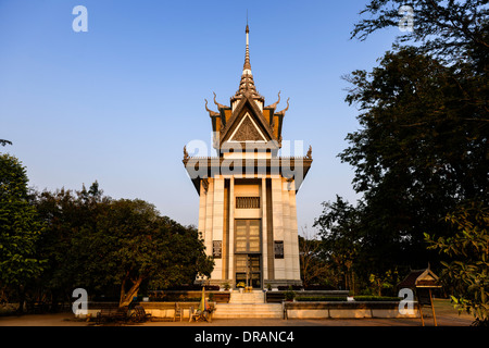 Memorial Stupa The Killing Fields in Choeung Ek, Phnom Penh, Kambodscha. Stockfoto