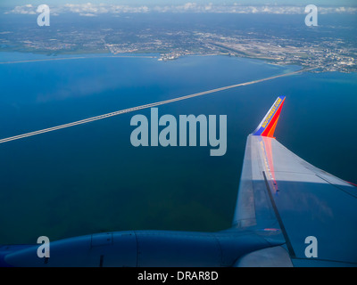 Luftaufnahme von Howard Frankland Route 275 Brücke über Tampa Bay Florida Stockfoto