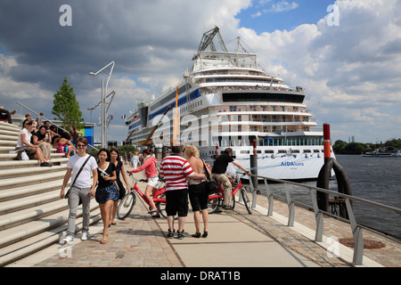 Hamburg Cruise ship Terminal, Hafencity, Hamburg, Deutschland, Europa Stockfoto