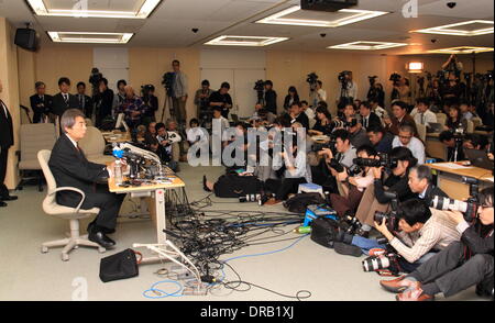 Tokio, Japan. 22. Januar 2014. Der ehemalige Premierminister Morihiro Hosokawa besucht eine Pressekonferenz am Tokyo Metropolitan Government Office in Tokyo am 22. Januar 2014. Hosokawa offiziell angekündigt, dass er in der bevorstehenden Tokyo gubernatorial Wahlen kandidieren würde. Bildnachweis: Motoo Naka/AFLO/Alamy Live-Nachrichten Stockfoto