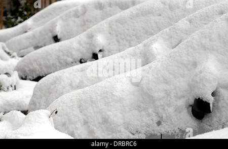 Schnee in Valldemossa. Ein Dorf in der Serra de Tramuntana im Norden von Mallorca. Stockfoto