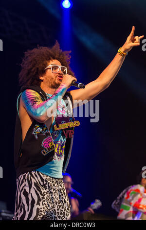 Redfoo von LMFAO, die live auf der Bühne beim Festival Optimus Alive - Tag1 am Passeio Maritimo Alges Lissabon, Portugal - 13.07.12 Stockfoto