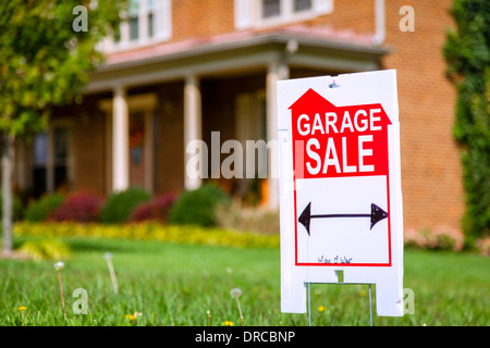 Garage Sale Zeichen Stockfoto