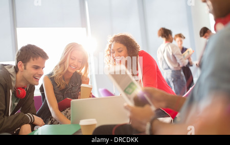 Studenten in lounge Stockfoto